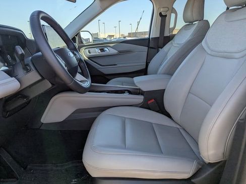 New 2026 Ford Explorer Active w/ Active Comfort Package image 11