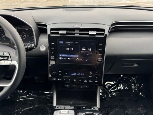 Used 2023 Hyundai Tucson Blue image 2