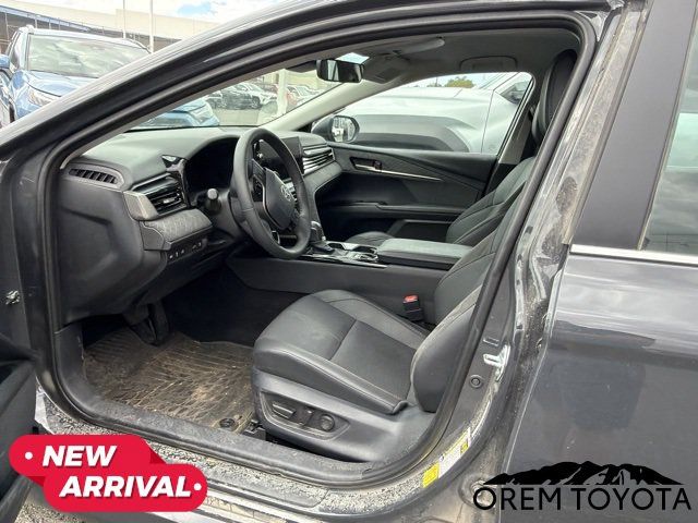 Used 2026 Toyota Camry XLE AWD/4WD image 5