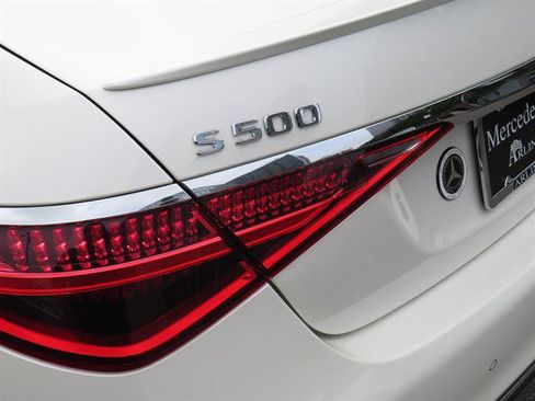 Certified 2022 Mercedes-Benz S 500 4MATIC w/ AMG Line Package image 31