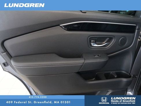 Used 2025 Honda Pilot EX-L image 28