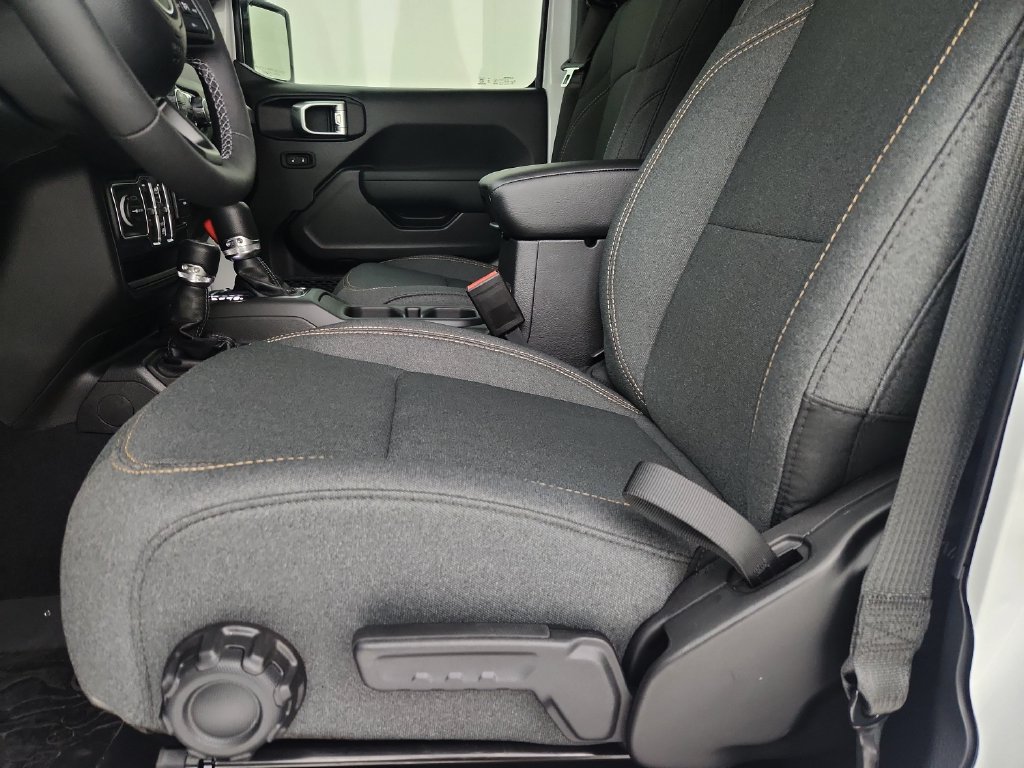 New 2026 Jeep Gladiator Sport AWD/4WD image 19