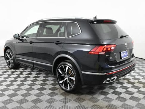 Used 2024 Volkswagen Tiguan SEL R-Line image 8