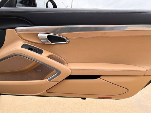 Used 2017 Porsche 718 Boxster S RWD image 25