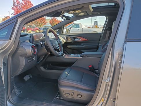 New 2026 Chevrolet Equinox EV RS image 32