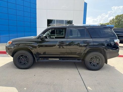 Used 2024 Toyota 4Runner SR5 Premium w/ Moonroof Package AWD/4WD image 8