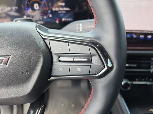 Used 2024 Chevrolet Traverse RS w/ LPO, Floor Liner Package FWD image 33