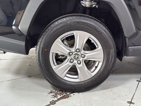 Used 2025 Toyota RAV4 XLE image 22