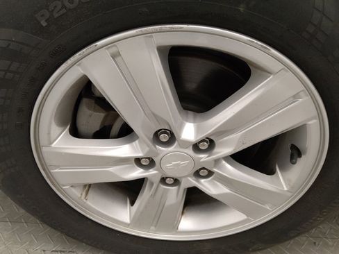 Used 2020 Chevrolet Trax LS image 31