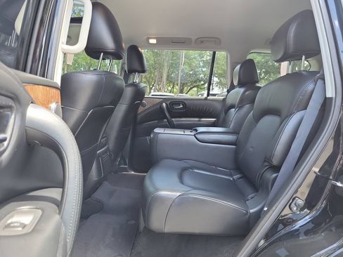 Used 2021 Nissan Armada SL w/ Captain's Chairs Package AWD/4WD image 14