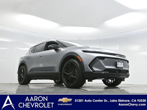 New 2026 Chevrolet Equinox EV LT AWD/4WD image 2