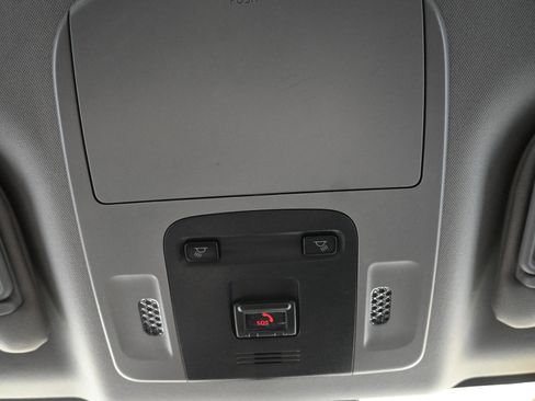 Used 2021 Toyota Camry TRD w/ TRD Package w/JBL Audio FWD image 20