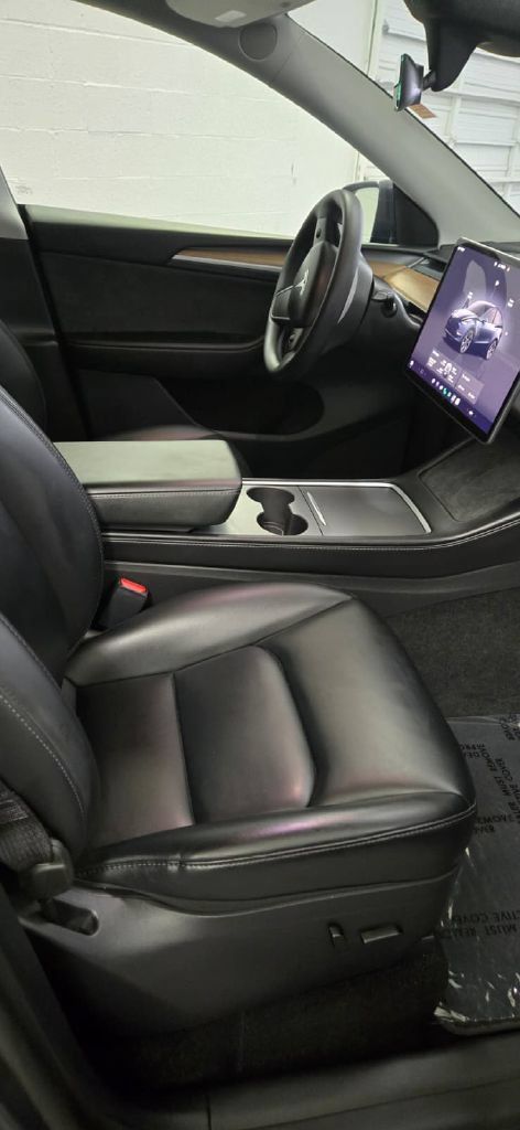 Used 2025 Tesla Model Y Long Range AWD/4WD image 10