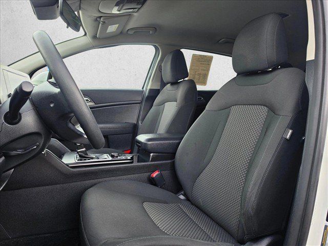 Used 2023 Kia Sportage LX AWD/4WD image 23