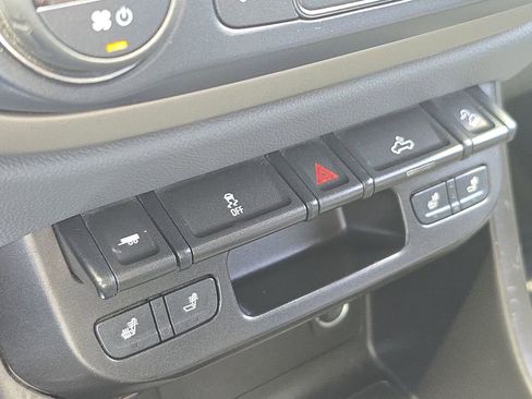 Used 2017 Chevrolet Colorado Z71 image 26