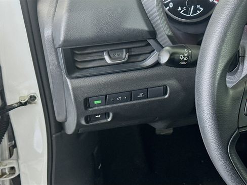 Used 2025 Nissan Sentra S image 16