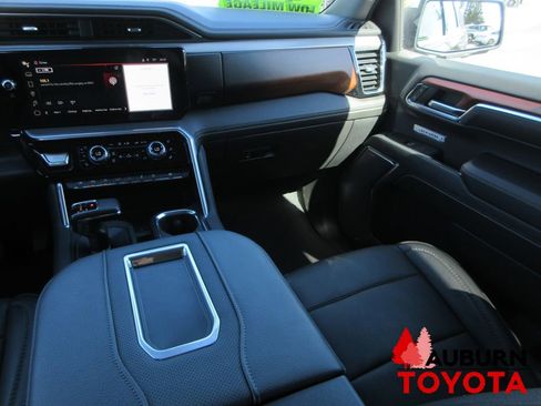 Used 2022 GMC Sierra 1500 Denali AWD/4WD image 26