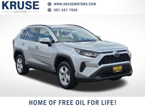 Used 2019 Toyota RAV4 LE w/ Carpet Mat Package AWD/4WD image 1