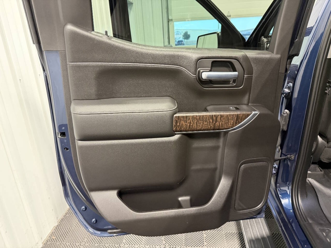 Used 2020 GMC Sierra 1500 Denali w/ Denali Ultimate Package AWD/4WD image 31