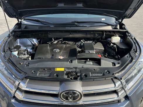 Used 2019 Toyota Highlander Limited Platinum image 29