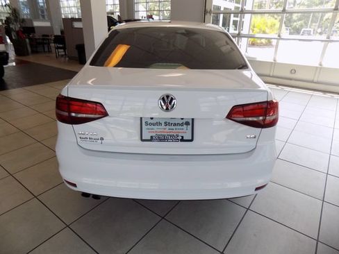 Used 2018 Volkswagen Jetta Wolfsburg Edition FWD image 7
