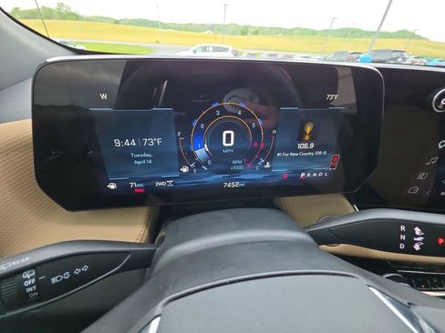 Used 2026 Chevrolet Equinox ACTIV image 15