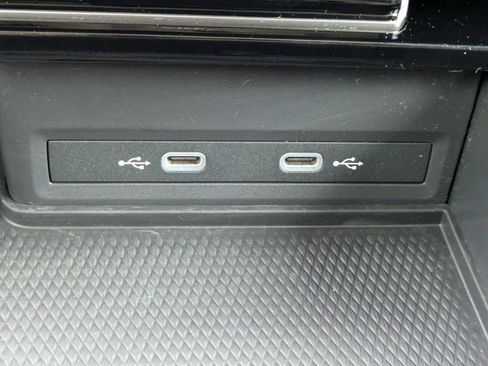 Used 2025 Volkswagen Atlas SEL AWD/4WD image 24