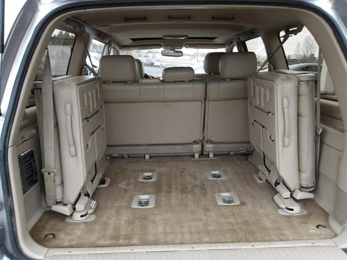 Used 2001 Toyota Land Cruiser image 11