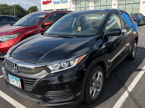 Used 2019 Honda HR-V LX image 1