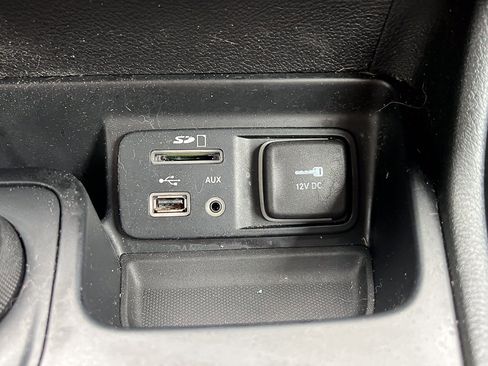 Used 2014 Jeep Cherokee Latitude image 19