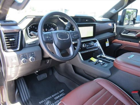 Used 2025 GMC Sierra 2500 Denali Ultimate image 16