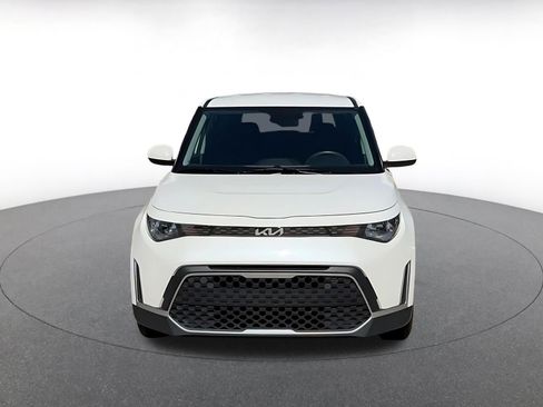 Used 2025 Kia Soul LX w/ LX Technology Package image 4