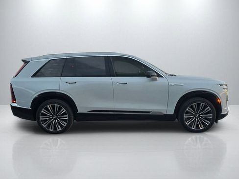 New 2026 Cadillac Vistiq Premium Luxury AWD/4WD image 4