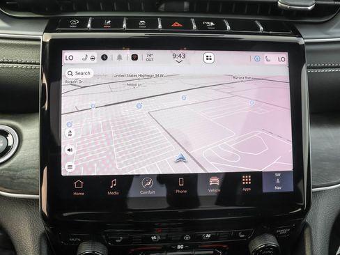 New 2025 Jeep Grand Cherokee Limited w/ Luxury Tech Group II image 16