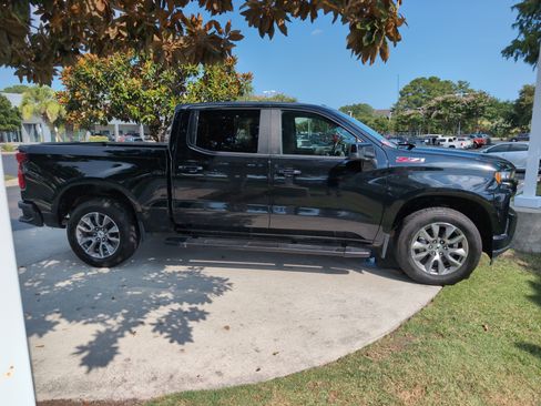 Used 2021 Chevrolet Silverado 1500 RST w/ Z71 Off-Road Package AWD/4WD image 11