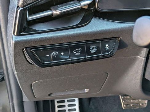 Certified 2024 Kia Niro SX Touring FWD image 15
