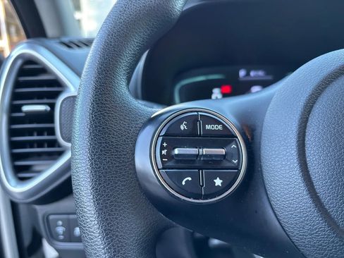 Used 2024 Kia Soul LX w/ Option Group 015 image 16