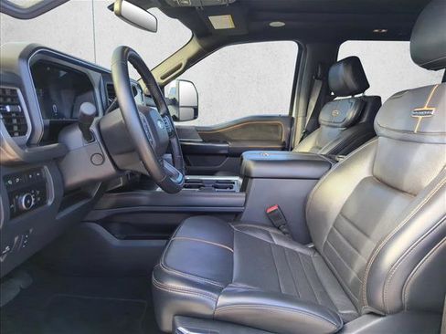 Used 2024 Ford F450 Platinum w/ FX4 Off-Road Package image 17