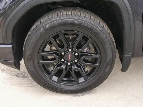 Used 2023 GMC Sierra 1500 Elevation image 5