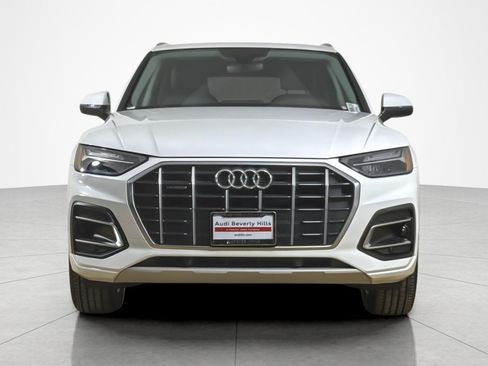 Used 2023 Audi Q5 2.0T Premium w/ Convenience Package AWD/4WD image 8