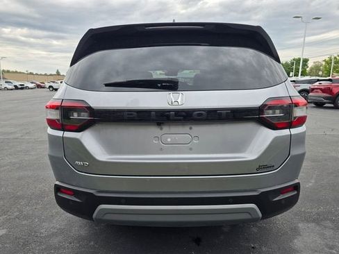 Used 2025 Honda Pilot EX-L image 4