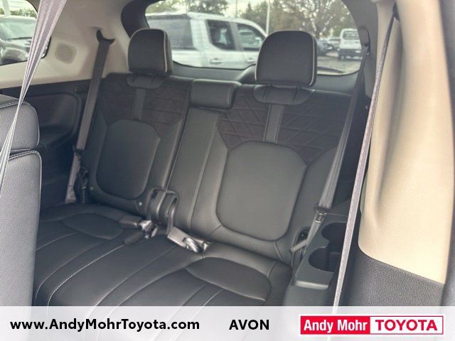 Used 2026 Honda Pilot Elite image 13