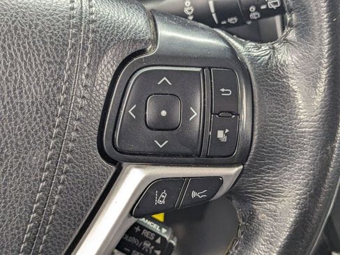 Used 2020 Toyota Sienna SE image 23