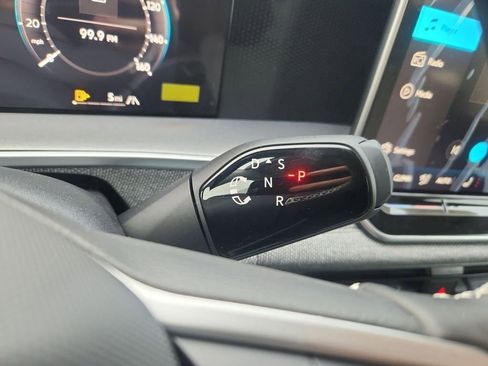 New 2026 Volkswagen Tiguan S AWD/4WD image 18