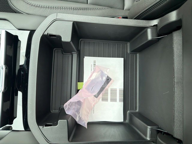 New 2026 GMC Yukon Denali w/ Sun & Power Step Package AWD/4WD image 31