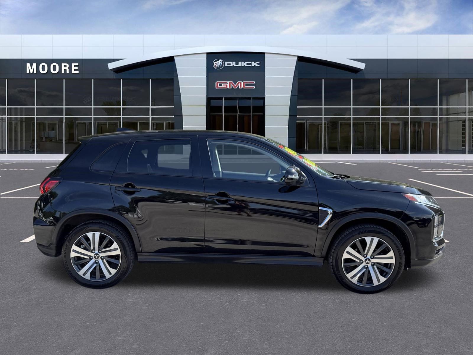 Used 2024 Mitsubishi Outlander Sport SE AWD/4WD image 3