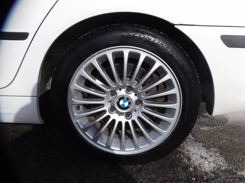 Used 2002 BMW 330xi Sedan image 21