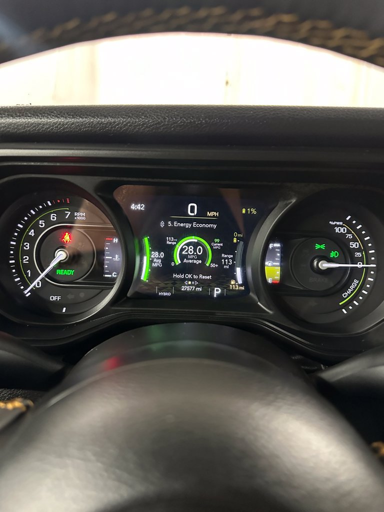 Used 2024 Jeep Wrangler Unlimited w/ Convenience Group AWD/4WD image 16