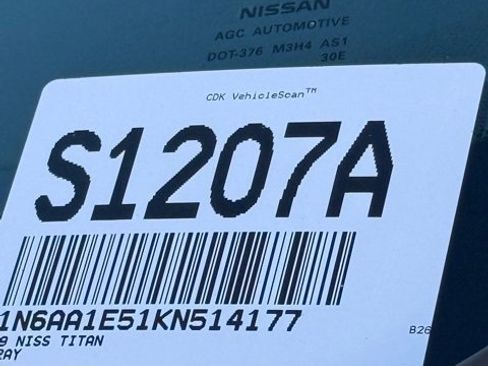 Used 2019 Nissan Titan SV w/ SV Convenience Package image 33