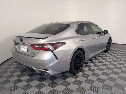 Used 2024 Toyota Camry SE FWD image 6